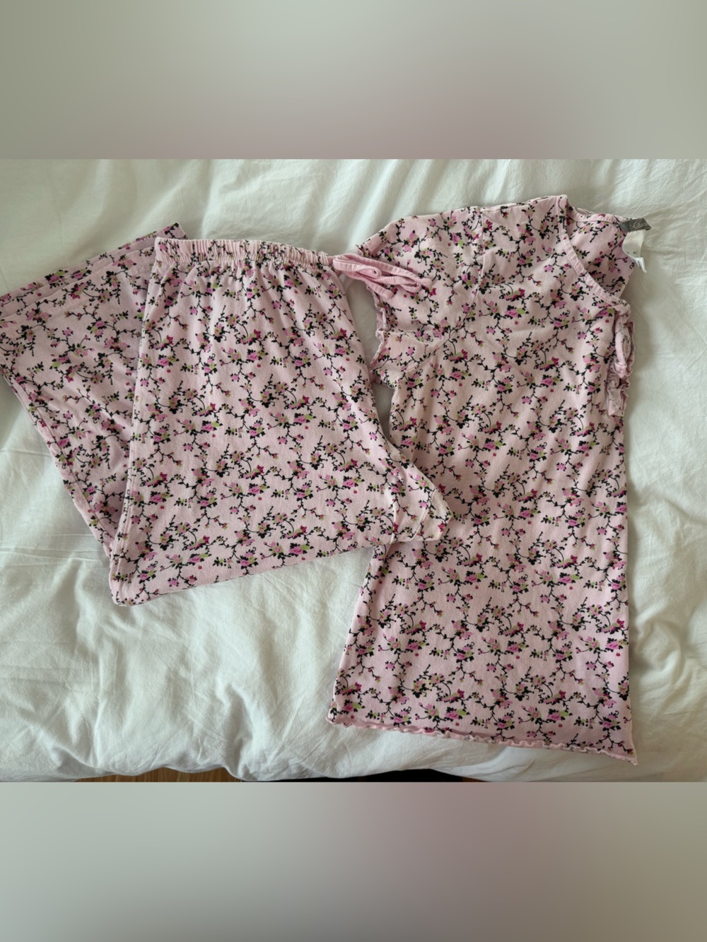 Women’s Pink Cutsey Girly Capri Pjs